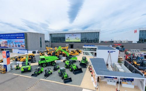 匯聚全新發展勢能，柳工攜全系列產品亮相BICES 2023網絡技術服務專場